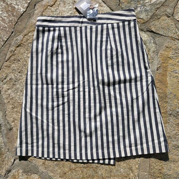 Mo:Vint Button Up Wrap Skirt White Blue Striped size Small Anthropologie 054 - Picture 6 of 6